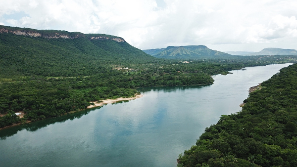 O rio Tocantins é o segundo rio mais extenso com curso exclusivamente em território nacional.