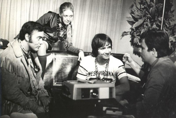 Roberto Carlos, Erasmo Carlos e Wanderléa, membros da Jovem Guarda, durante a gravação de filme. [1]