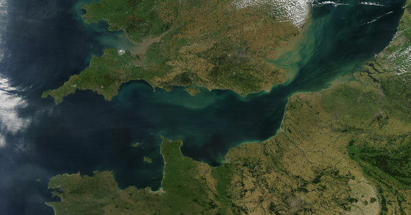 Imagem de satélite do Canal da Mancha.