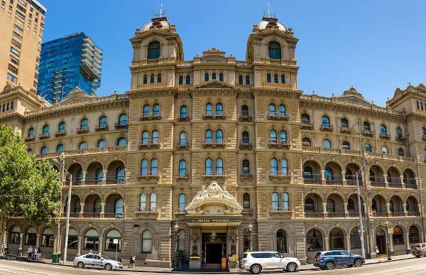 Hotel Windsor, na Austrália, um exemplo de construção feita no estilo vitoriano, o estilo da arquitetura da era vitoriana.