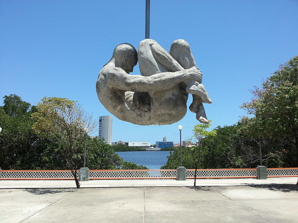 Monumento “Tortura nunca mais”, uma homenagem às vítimas da Ditadura Militar de 1964.