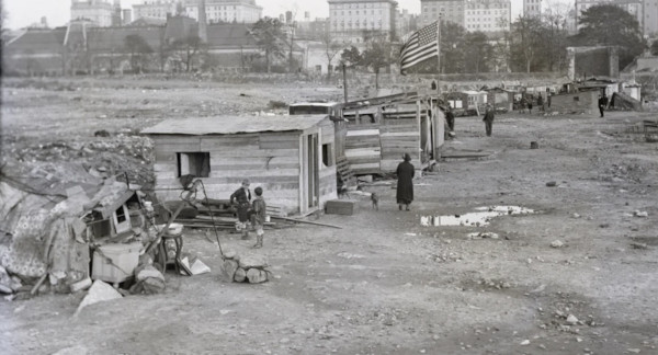Favela construída durante a Grande Depressão, quando surgiu o keynesianismo.