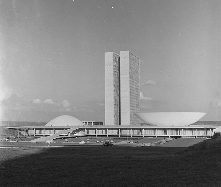 Palácio do Congresso Nacional em 1959, no contexto da construção de Brasília.