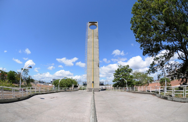 Monumento do Marco Zero em Macapá, uma curiosidade sobre o Brasil.