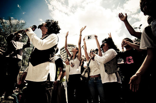 Fãs em um festival em homenagem a Raul Seixas.