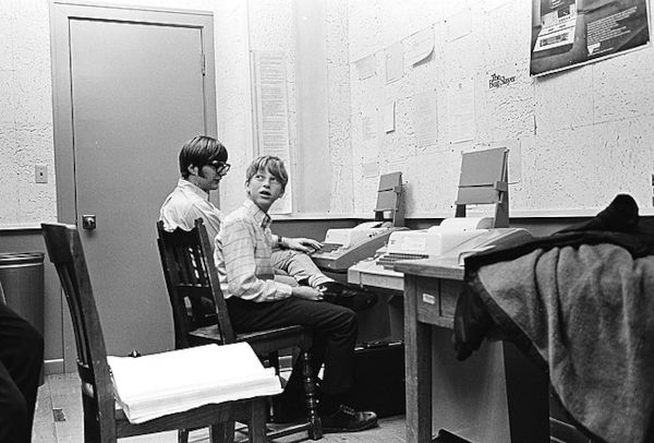 Paul Allen e Bill Gates na Lakeside School em 1970.