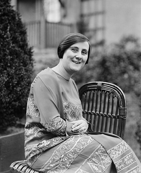 Fotografia de Bertha Lutz, uma importante cientista, política e líder feminista brasileira.