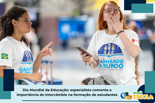 Duas estudantes no aeroporto. Texto: título da matéria