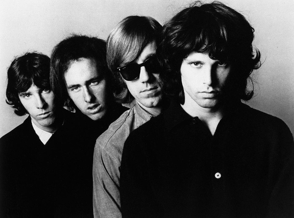 Banda The Doors, um dos ícones da psicodelia estadunidense dos anos 60.