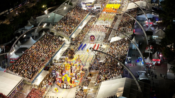 Sambódromo do Anhembi, onde ocorre o desfile das escolas de samba de São Paulo.