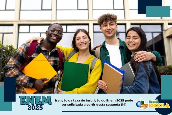 Estudante negra em frente ao computador