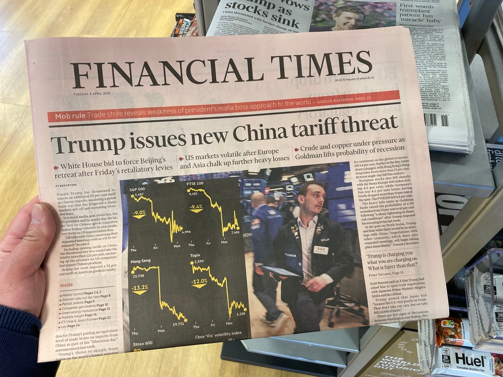 Jornal estadunidense informando sobre tarifaço